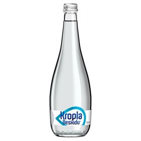 EIN TROPFEN NATÜRLICHES MINERALISCHES WASSER VON BESKID 750 ML 6 STÜCK